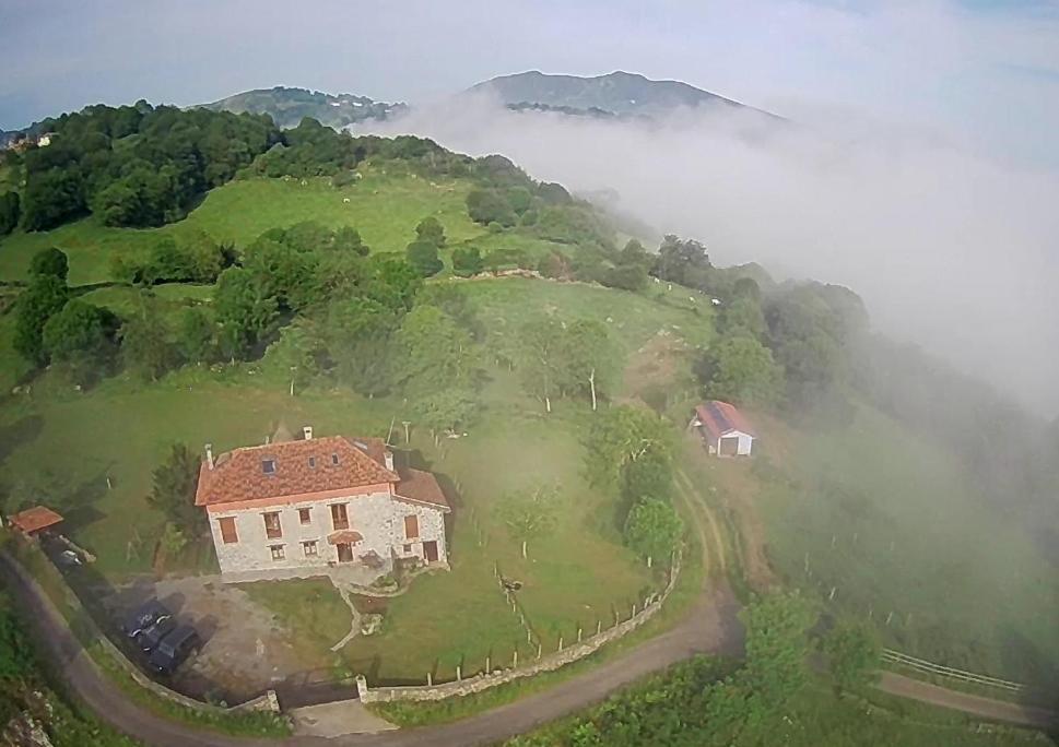 El Conventu Del Asturcon Guest House Lago  Екстериор снимка