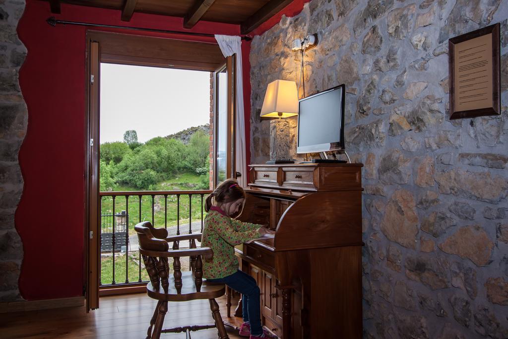 El Conventu Del Asturcon Guest House Lago  Екстериор снимка